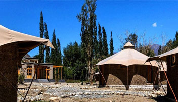 Camping in Nubra Valley 