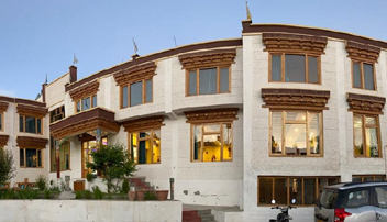 Deluxe Hotels in Ladakh