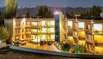 Deluxe Hotels in Ladakh