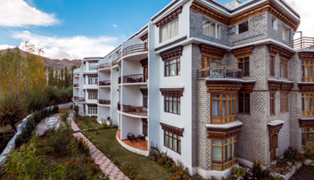 Deluxe Hotels in Ladakh