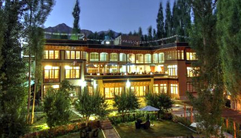 Deluxe Hotels in Ladakh