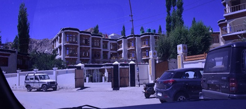 Deluxe Hotels In Ladakh