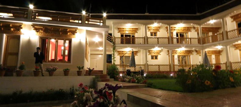 Deluxe Hotels In Ladakh