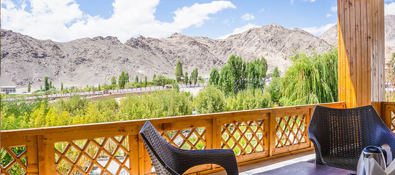 Deluxe Hotels In Ladakh