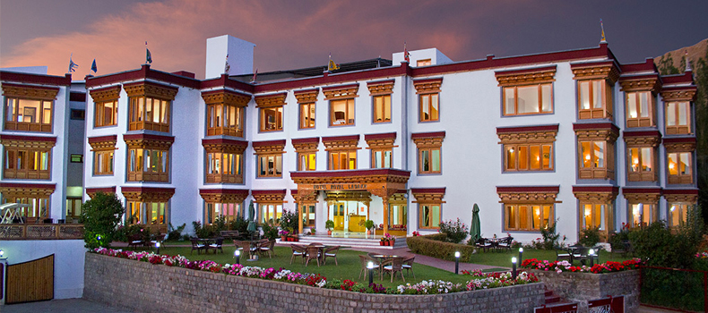 Deluxe Hotels In Ladakh