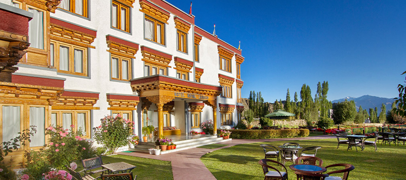 Deluxe Hotels In Ladakh