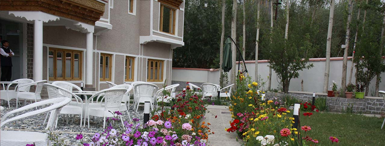 Deluxe Hotels In Ladakh