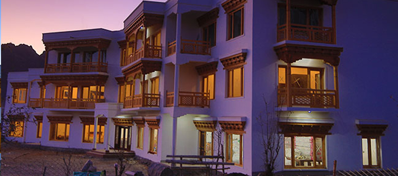 Deluxe Hotels In Ladakh