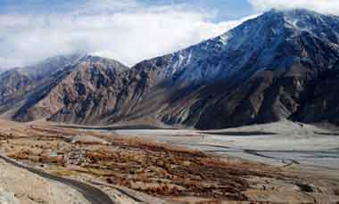 Ladakh Tour Packages in Lehladakhtourism.com