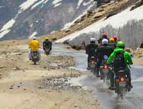 Ladakh Manali bike tour packages