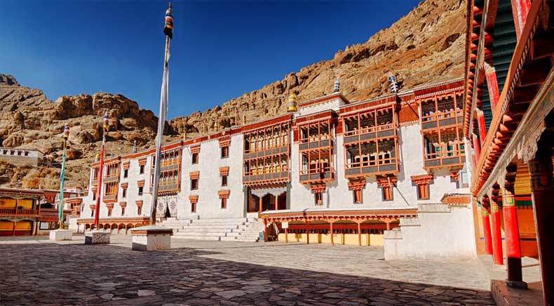 Ladakh tour packages