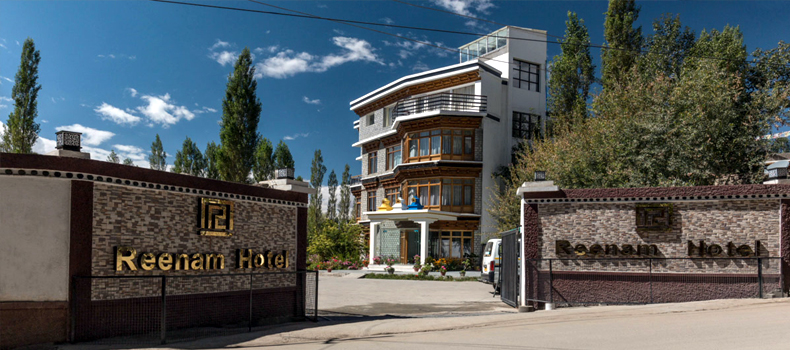 Deluxe Hotels In Ladakh