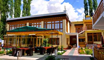 Standard Hotels in Ladakh