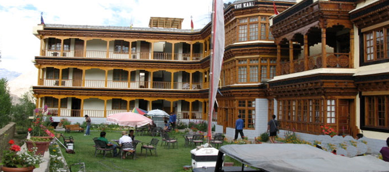 Deluxe Hotels In Ladakh