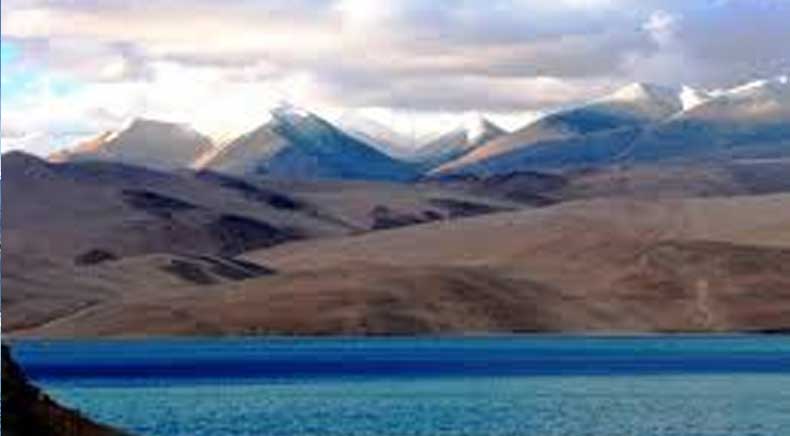 Tso Kar Lake in lehladakhtourism.com